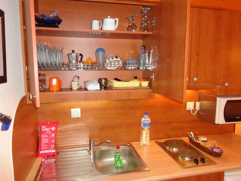 Irene Maisonettes Chrissi Akti Chania Quarto foto