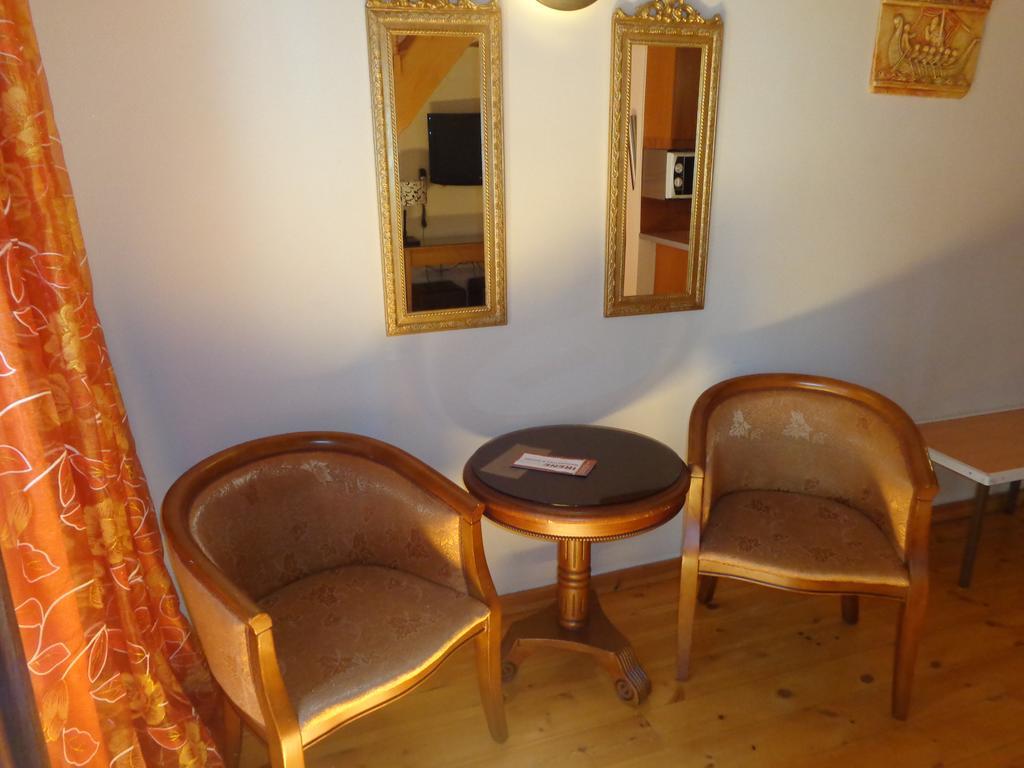 Irene Maisonettes Chrissi Akti Chania Quarto foto