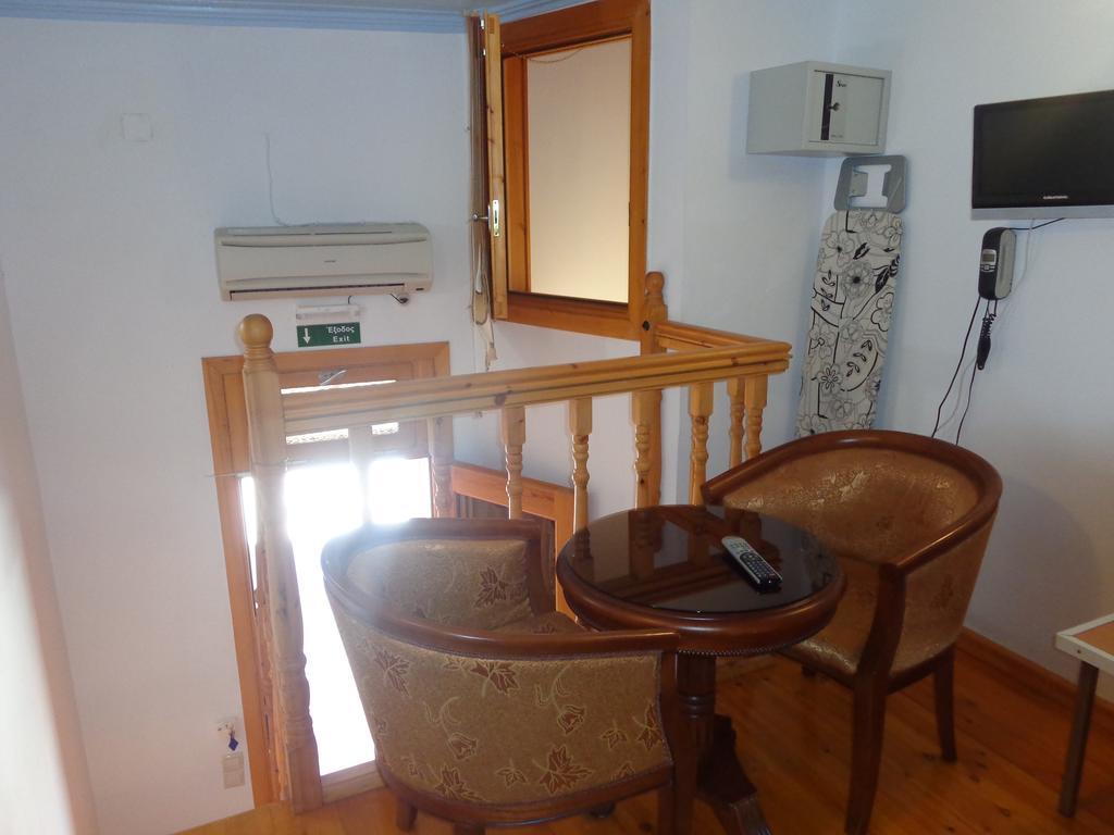 Irene Maisonettes Chrissi Akti Chania Quarto foto