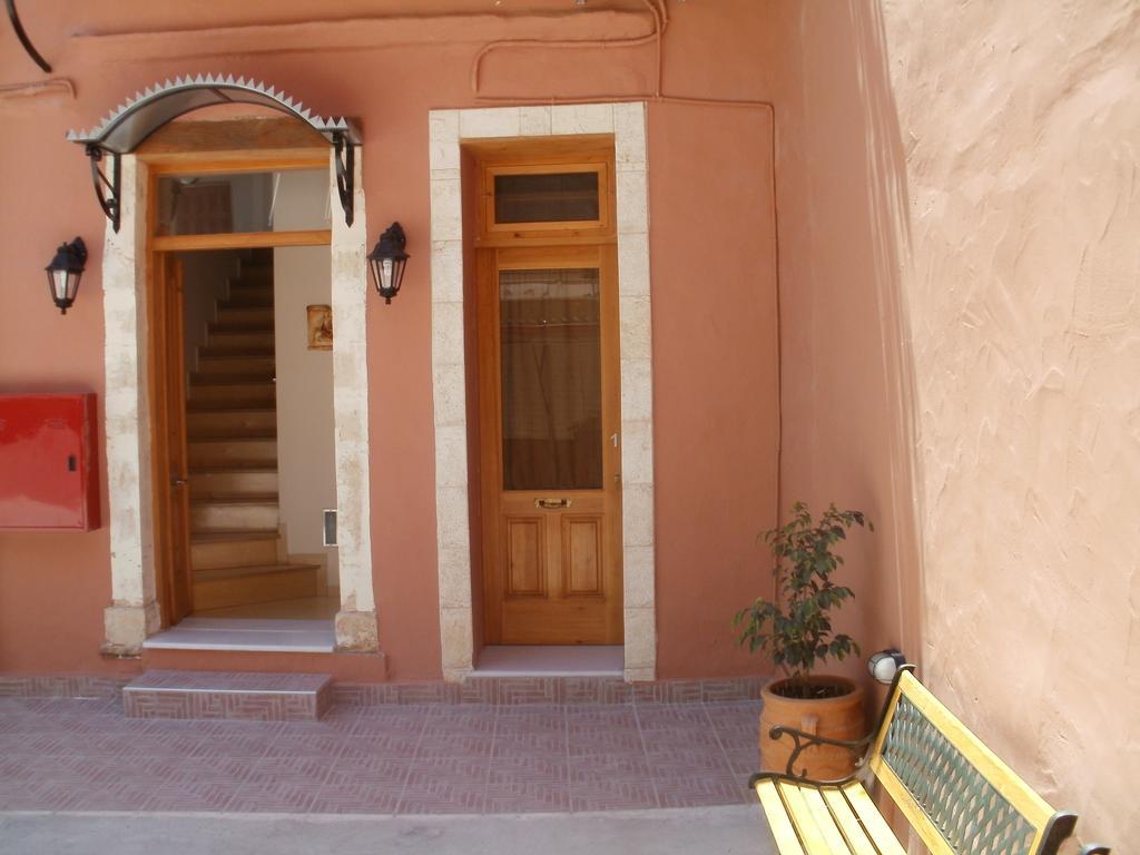 Irene Maisonettes Chrissi Akti Chania Exterior foto
